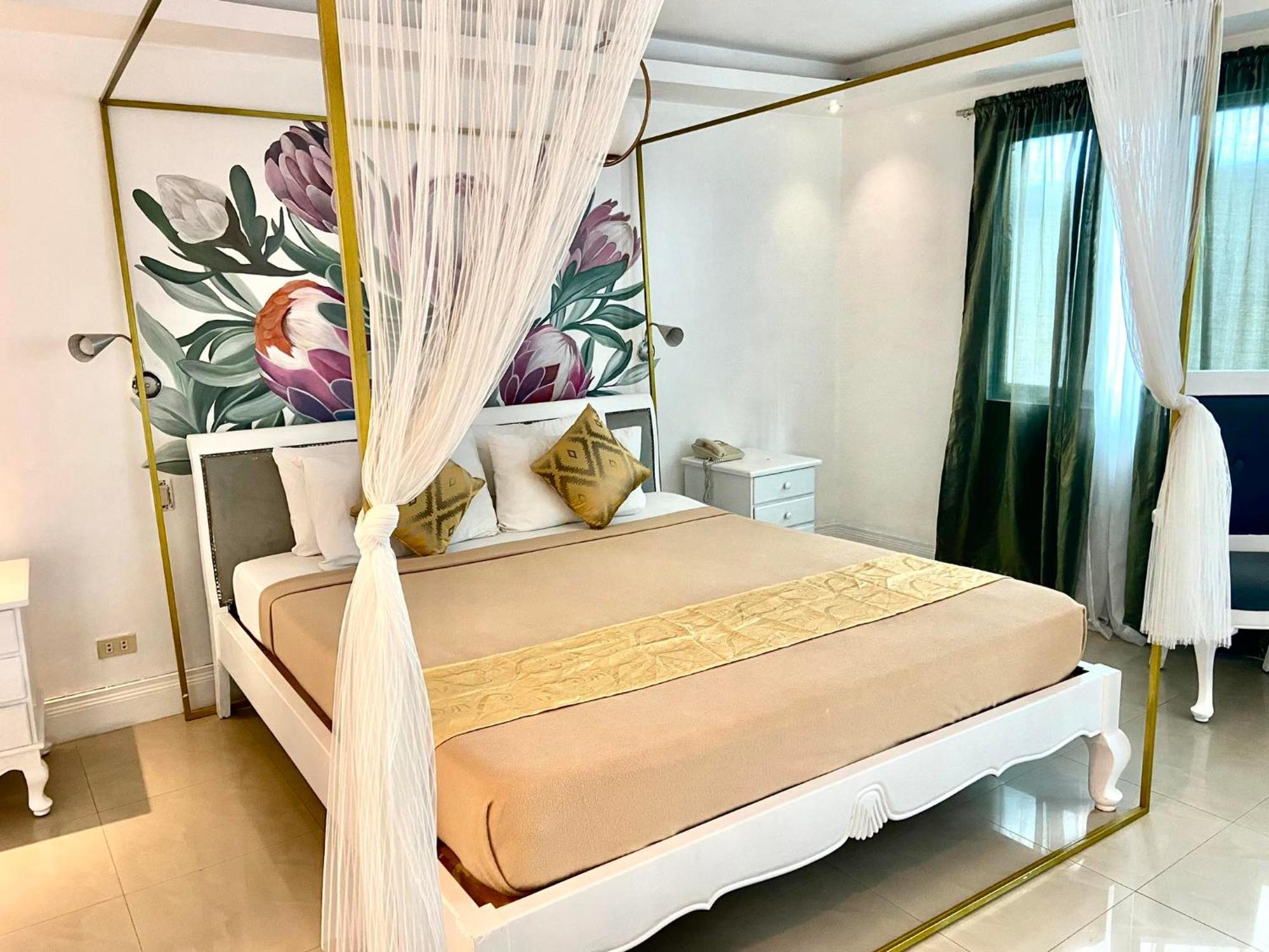 Hotel Euroasia By Bluebookers Angeles Eksteriør bilde